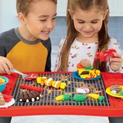 Play-Doh Kitchen Creations Big Grillin Playset 40 Piece BBQ Toy -XS-Stock GRAE8742 6398 EL00 5 opt