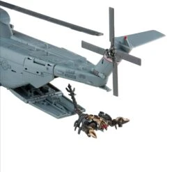 Transformers Masterpiece Action Figure Decepticon Blackout 29cm 9 Transformers Masterpiece Action Figure Decepticon Blackout 29cm -XS-Stock GRAF3094 6433 5L00 4 opt