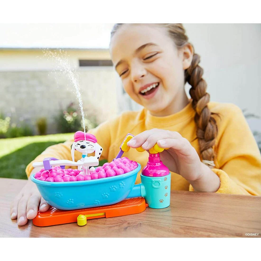 Disney 101 Dalmatian Street Brush & Bubble Playset Dolly Dog Figure 3 Disney 101 Dalmatian Street Brush & Bubble Playset Dolly Dog Figure - Image 3