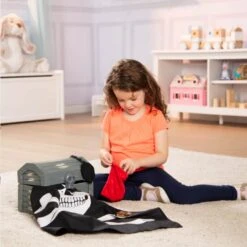 Melissa & Doug Wooden Pirate Chest Set Treasure Eye Patch Bandana -XS-Stock HEA12576 4 opt