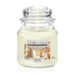 Yankee Candle Christmas Scent Medium Jar Festive 340g 60 Hours 20 Yankee Candle Christmas Scent Medium Jar Festive 340g 60 Hours -XS-Stock UBL1587275E opt